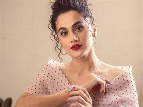 My Sx Life Not Interesting Confesses Taapsee Pannu