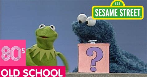 Sesame Street Kermit And Cookie Monster And The Mystery Box