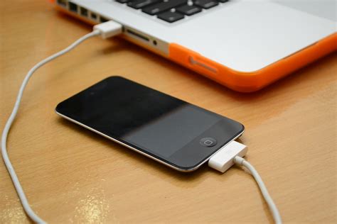 How to charge your ipod ipad or iphone without a charger. How to Charge Your iPod Touch Without the Plug in Charger ...
