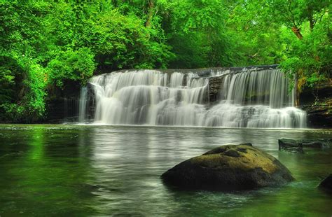 Waterfall Laptop Wallpaper