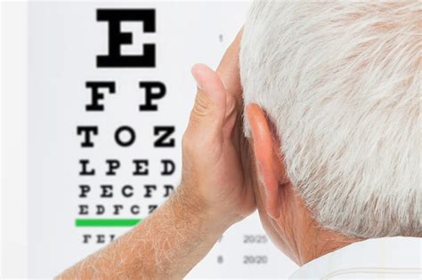 法律盲症，视力障碍和低视力
