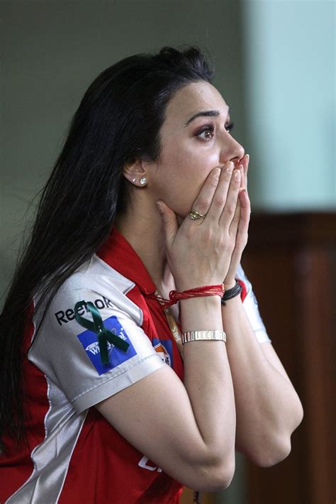 24 Hot Photos Of Dimple Girl Preity Zinta Cutest Face Of Ipl Cricket 2015 Reckon Talk