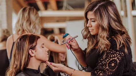 Guide To Become An Airbrush Makeup Artist Talents List