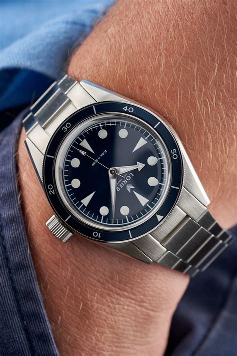 New to series iii, the neptune's caseback now features the lorier logo engraved in a circular motif, reminiscent of a laurel crown. Lorier Neptune Series III 39mm Review - Watch Clicker
