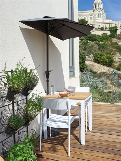 Mobilier de jardin : salon de jardin, déco… | Maisons du Monde