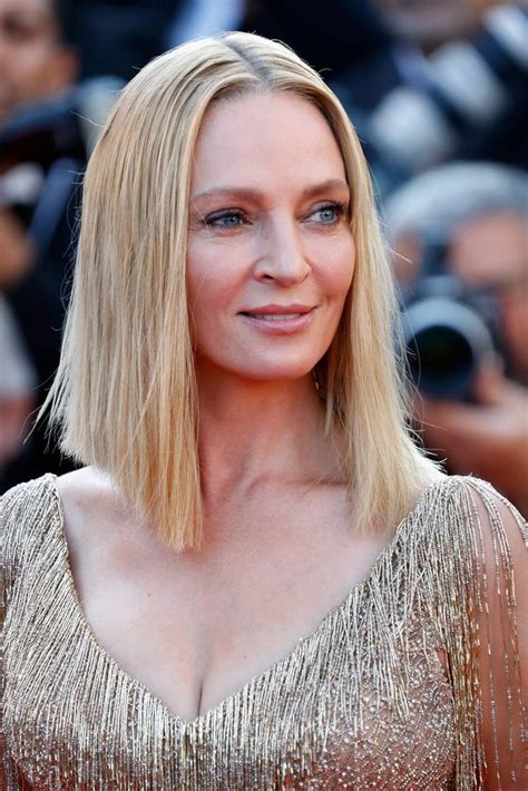 Uma Thurman Wore An Gold Fringed Gown To The 2017 Cannes Film Festival