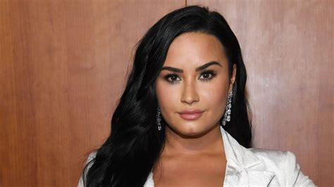 Demi Lovato's Pink Pixie Cut Is the Ultimate 2021 Hair Inspiration — See Photos | Allure
