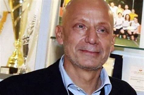 Showing editorial results for gianluca vialli. Gianluca Vialli racconta | il tumore lo stava distruggendo ...