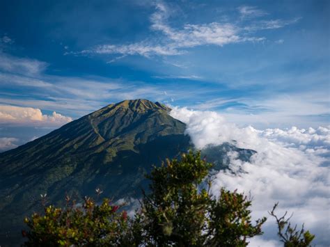 Indonesia Mount Merapi Skies Java Clouds Merbabu Merapi Mountain