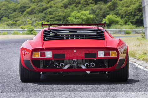Si te gusta la ganadería miura esta es su página oficial de facebook autorizada por los ganaderos don antonio y don eduardo. Foto - Lamborghini Miura: restaurata l'unica SVR