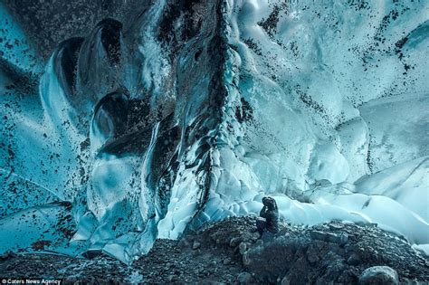 Shayne Mcguire Photographs Alaskas Mendenhall Glacier Daily Mail Online