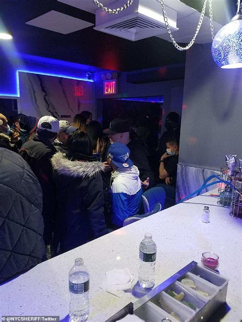 Nypd Busts Dozens Of People Drinking Inside Illegal Nyc Club Readsector