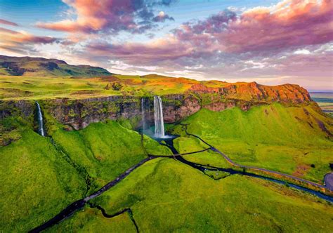 Iceland is the Safest Country in the World | 15 Reasons Why - Iceland 