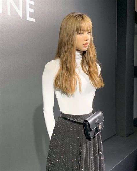 190927 Lisa At The Celine Fashion Show Rblackpink