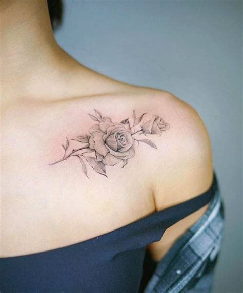 Rose Tattoos On Collar Bone