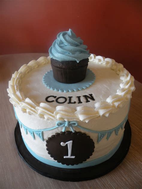 Image result for 1 year old birthday boy blue ombre cake. Classic Baby Boy 1St Birthday - CakeCentral.com