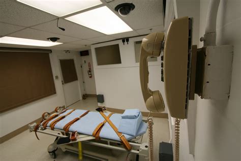 Florida Supreme Court Rules Hundreds Of Death Row Inmates May Get New