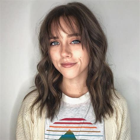 36 Popular Medium Length Hairstyles With Bangs Updated