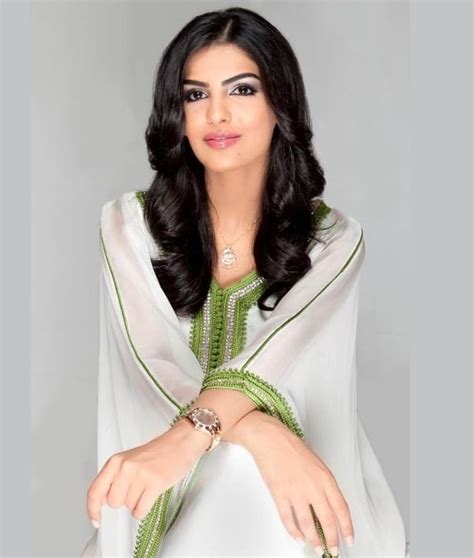 The Life And Style Of Ameerah Al Taweel Savoir Flair
