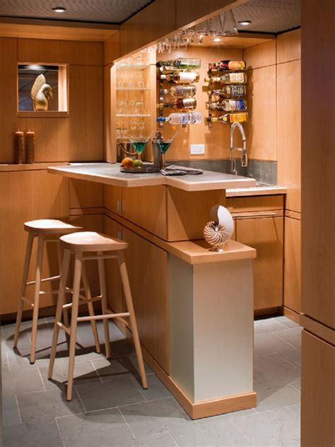From bar tools to bitters to styling ideas, here's everything you need for a beautiful, functional home bar. Pin de Feed Inspiration em HOME☆WINE CELLAR ♣ | Projetos ...