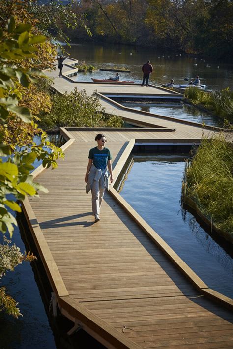 Wild Mile Chicago Is A Floating Eco Park By Som And Urban Rivers