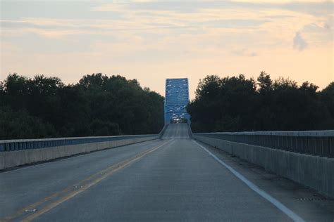HistoricBridges.org - Wabash Memorial Bridge Photo Gallery
