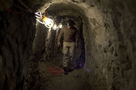 Boeven Graven Tunnel Van 600 Meter Naar Bank Nieuws Foknl