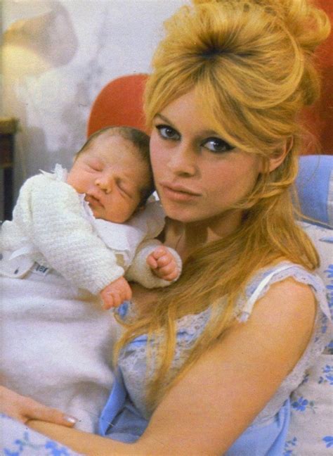 Quoi Ressemble La Petite Fille De Brigitte Bardot G E De Ans