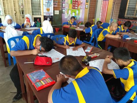 Kertas kerja sambutan bulan kebangsaan sk skarok 2018. PERTANDINGAN MEWARNA PROGRAM AMBANG MERDEKA PPKI SMKPC 2 ...