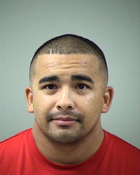 North Texas police officer arrested on animal cruelty charge involving
