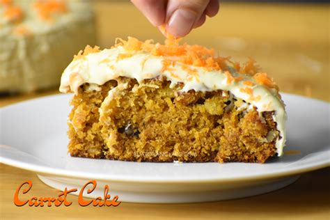 75 gram seledri (sesuai selera). Carrot Cake (Kek Lobak Merah) tanpa mixer - Buat Orang Lapo
