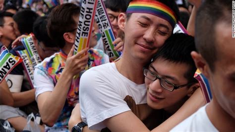Arrestan A Decenas De Personas En Corea Del Sur En Caza De Brujas Gay Del Ejército Cnn