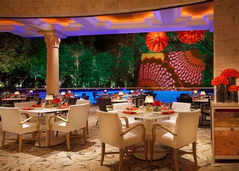 Saving cash on food is also a great way to make sure you have more money for the clubs, the bars, the shows, and the late. Wynn Vegas Restaurants - Where to Eat at Wynn Las Vegas