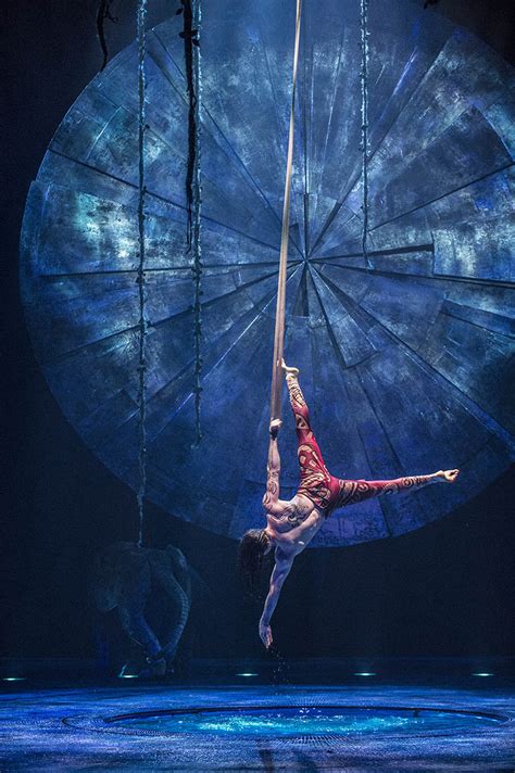 Seattle Welcomes Cirque Du Soleil Luzia Revel And Glitter
