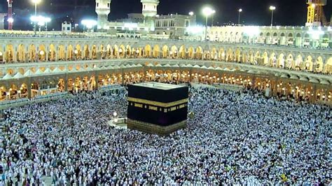 View from third floor of haram mosque where pilgrims wait for praying time. The Kaaba, Masjid Al-Haram, Hajj 2012 - 1 of 4 - YouTube