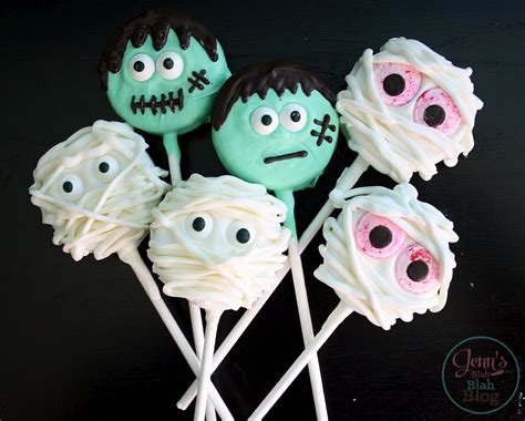 There really should have put the b in the co. Halloween Oreo Cookie Pops! | Jenns Blah Blah Blog