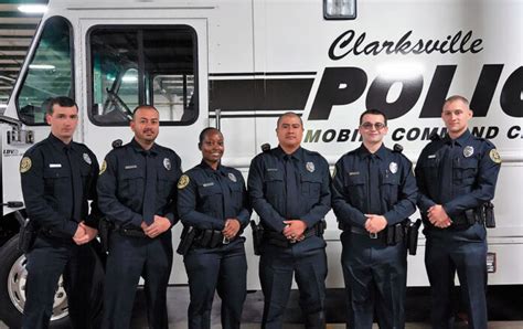 Clarksville Police Department Announces Six Officers Graduate Police