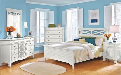 Tell city furniture values have remained pretty high over recent years. Magnolia White Bedroom Collection | Furniture.com | Value city furniture, Furniture, White ...