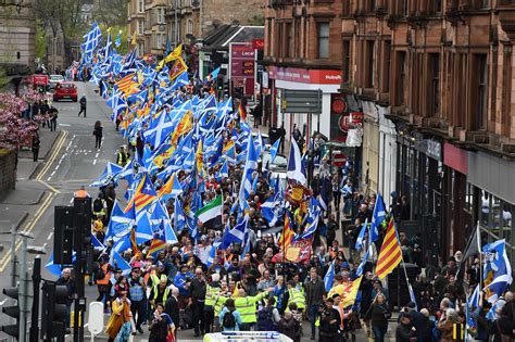 Scottish Independence Campaigners Filmed Marching Through Glasgow In Their Thousands As They