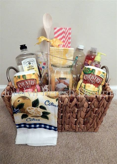 Melody shared 5 great ideas for summer gift baskets that were such a hit, we're adding 7 more to the list! Luxury gift basket, Themed gift baskets, Dollar tree gifts