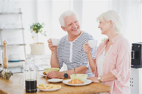For Seniors, There’s No Place Like Miami | Happy Knits