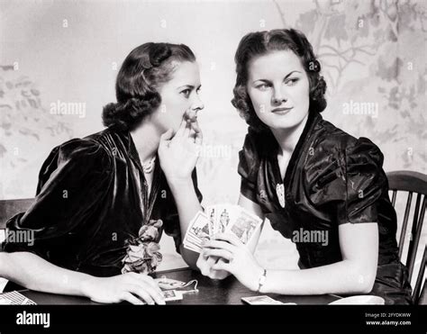 Women Gossiping Retro Hi Res Stock Photography And Images Alamy
