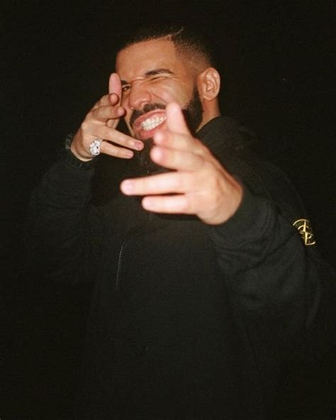 Drake Was The Most Streamed Artist In 2017 According To Buzzangle