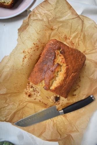 Ridiculously easy banana bread 129 · for the best, most flavorful homemade banana bread, the bananas need to be ripe — overripe, brown and speckled is even better. Ridiculously Simple Banana Bread by Olive the Best staff ...