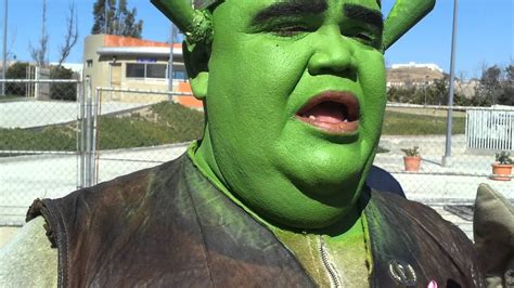 Shrek Suelto En Tijuana Youtube