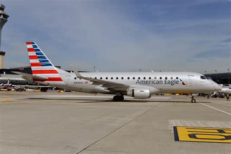 Flyingphotos Magazine News American Airlines Adds E175 Service From