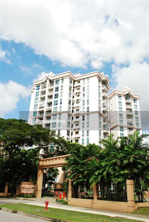 Emerald Park Condominium Details In Alexandra Commonwealth