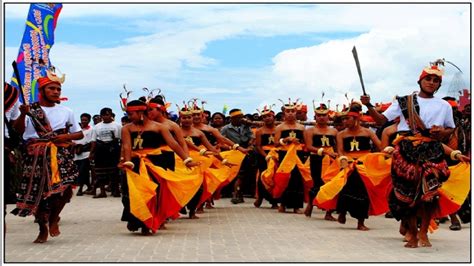 Southwest maluku) regency is a regency of maluku province, indonesia. Tarian Sambut Tamu Asli dari Sumba Barat Daya - YouTube