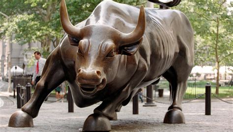 Wall Street Bull 25 Gain In 2013 Still Possible