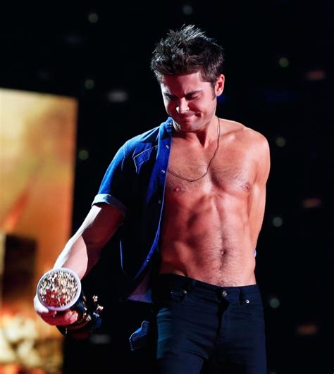 Zac Efron Wins Best Shirtless Performance At Mtv Movie Awards In Neil